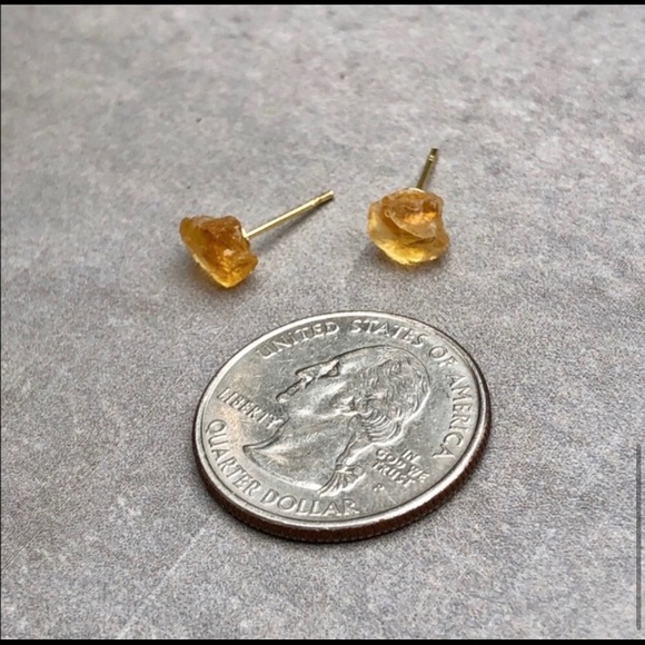 🆕 New Raw Citrine Crystal Stud Gemstone Earrings - Picture 7 of 9